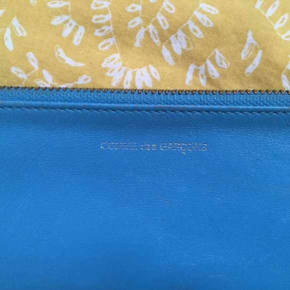 COMME DES GARÇONS Light Blue Leather Pouch - Picture 3 of 7